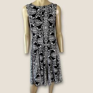 HAANI Floral Sleeveless Fit Flare Dress Jersey Stretchy Petite L Black & White